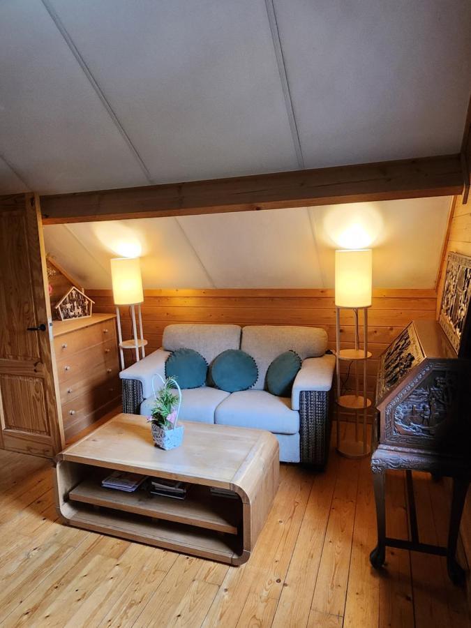 Le Chalet Du Cerf - Chambre D'Hote Somme-Leuze Buitenkant foto